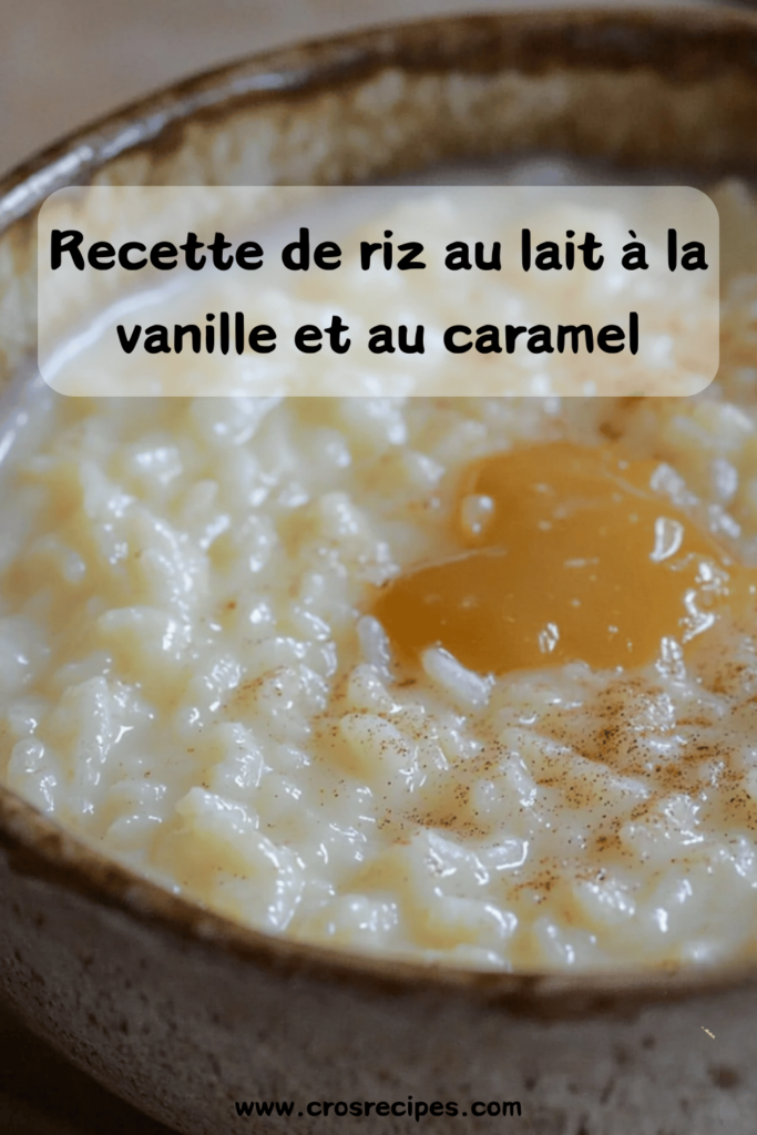 Bol de riz au lait parfumé à la vanille, garni de morceaux de caramel croquant.