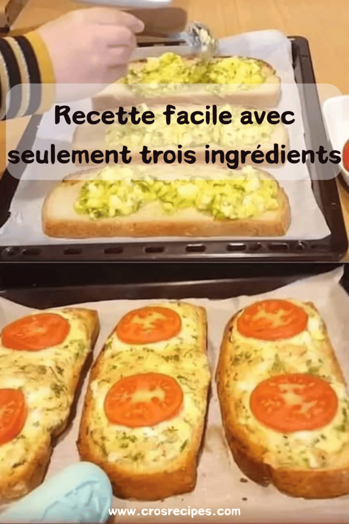 Tranches de pain garnies de fromage fondu, œufs battus et tomates rôties, dorées au four.