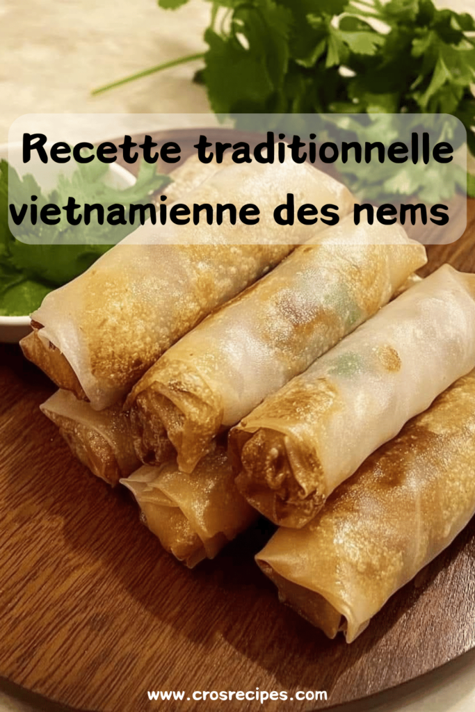 Nems dorés et croustillants, servis avec de la laitue, de la menthe et une sauce nuoc-mâm.