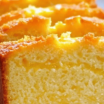 Cake à la crème fraîche au citron, doré et moelleux