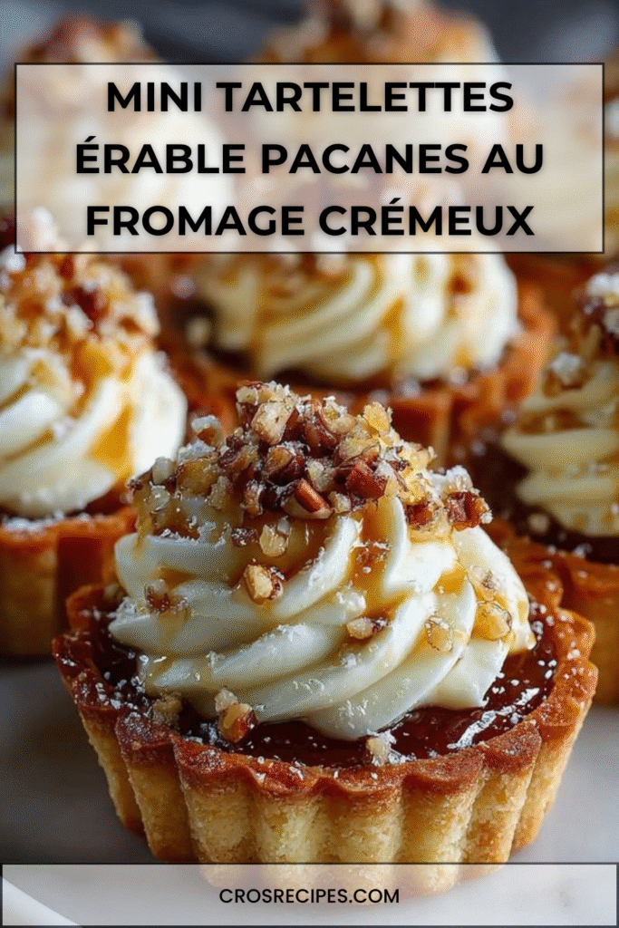 Mini tartelettes au fromage à la crème avec pacanes croquantes et filet de sirop d’érable.