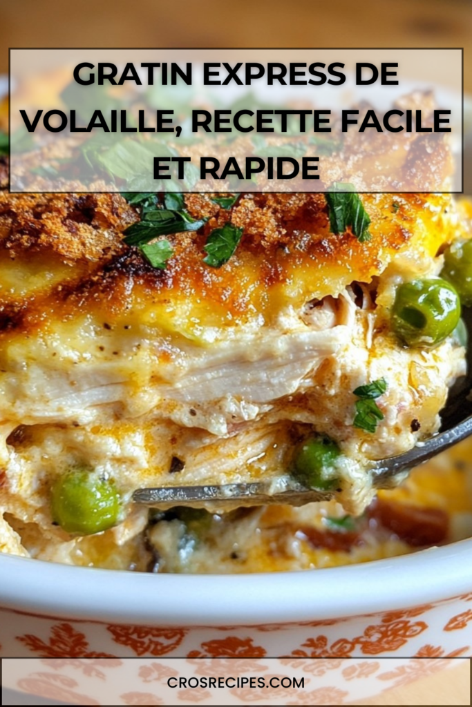 Plat de gratin express de volaille doré au four avec pommes de terre, petits pois, fromage râpé et chapelure croustillante, servi chaud dans un plat à gratin