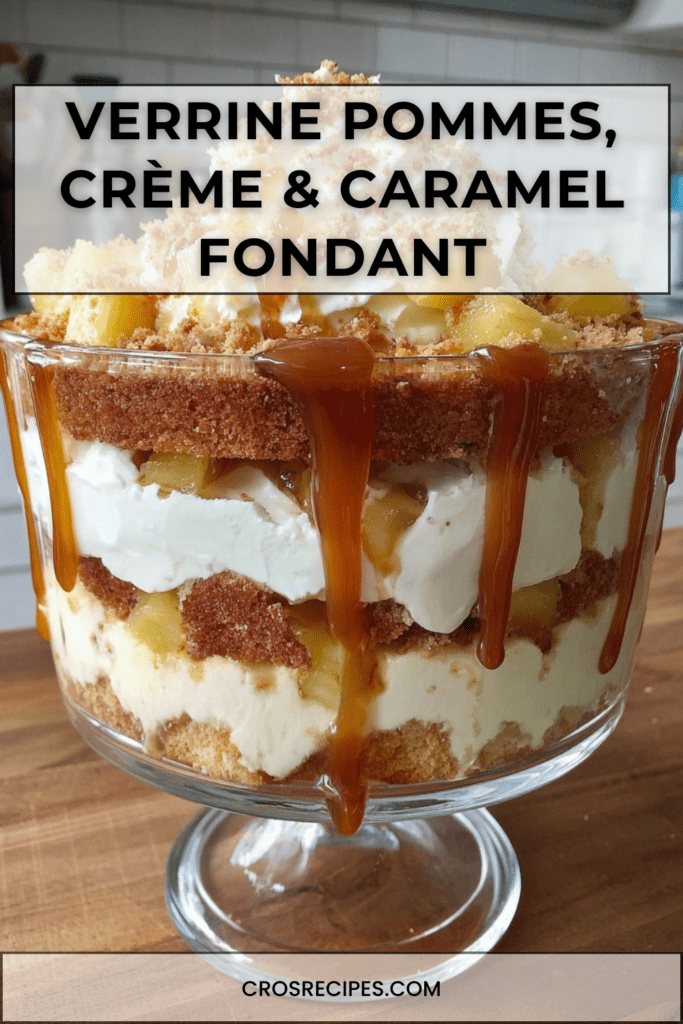 Verrine pommes transparente garnie de couches de gâteau moelleux, crème légère au fromage frais, pommes caramélisées fondantes et nappage caramel coulant.