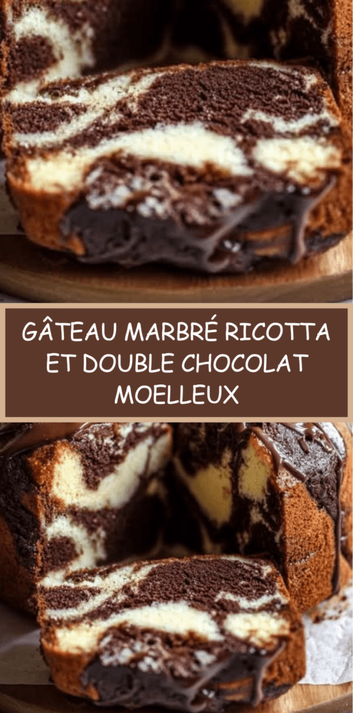 Gâteau marbré à la ricotta et au double chocolat nappé de glaçage au chocolat, décoré de copeaux de chocolat noir, présenté sur une assiette avec une texture moelleuse et un marbrage visible à la découpe.