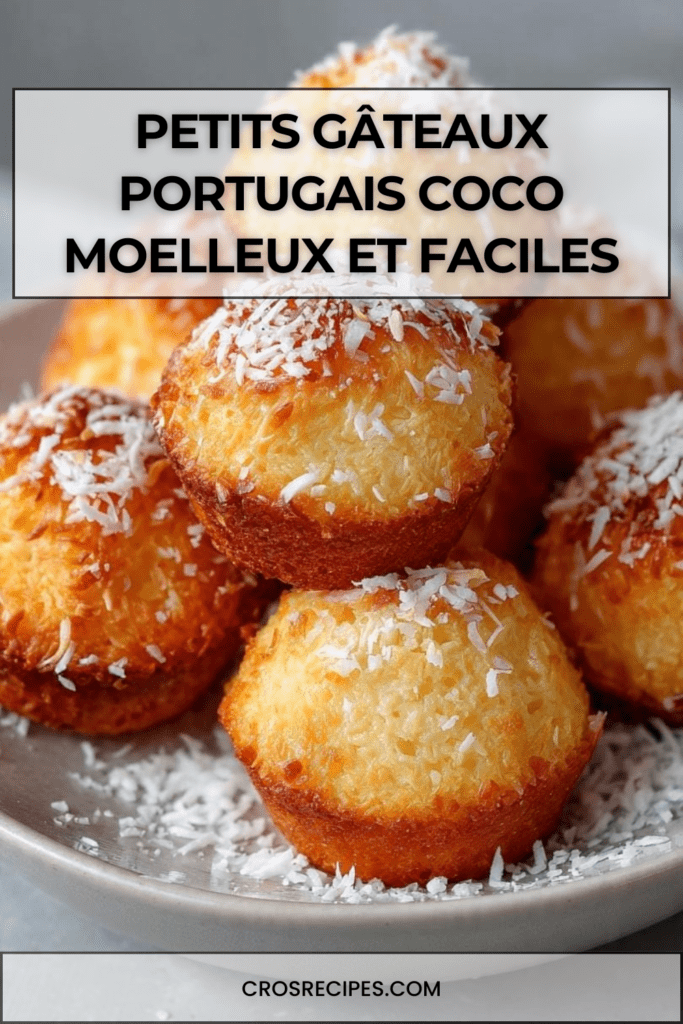 Petits gâteaux portugais à la noix de coco dorés, moelleux, avec texture légèrement croustillante sur le dessus et intérieur fondant.