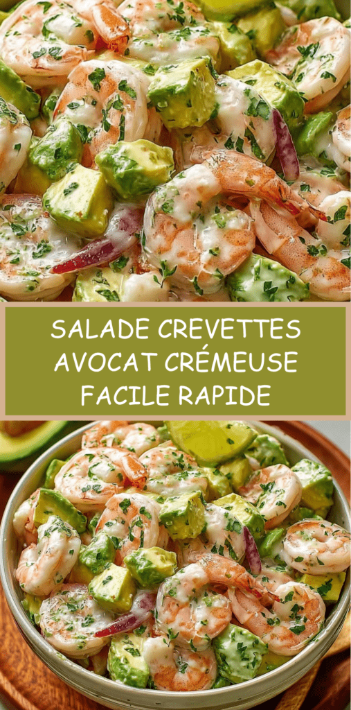 Salade crémeuse aux crevettes et avocat avec oignon rouge et herbes fraîches, nappée d’une sauce citronnée dans un bol élégant.