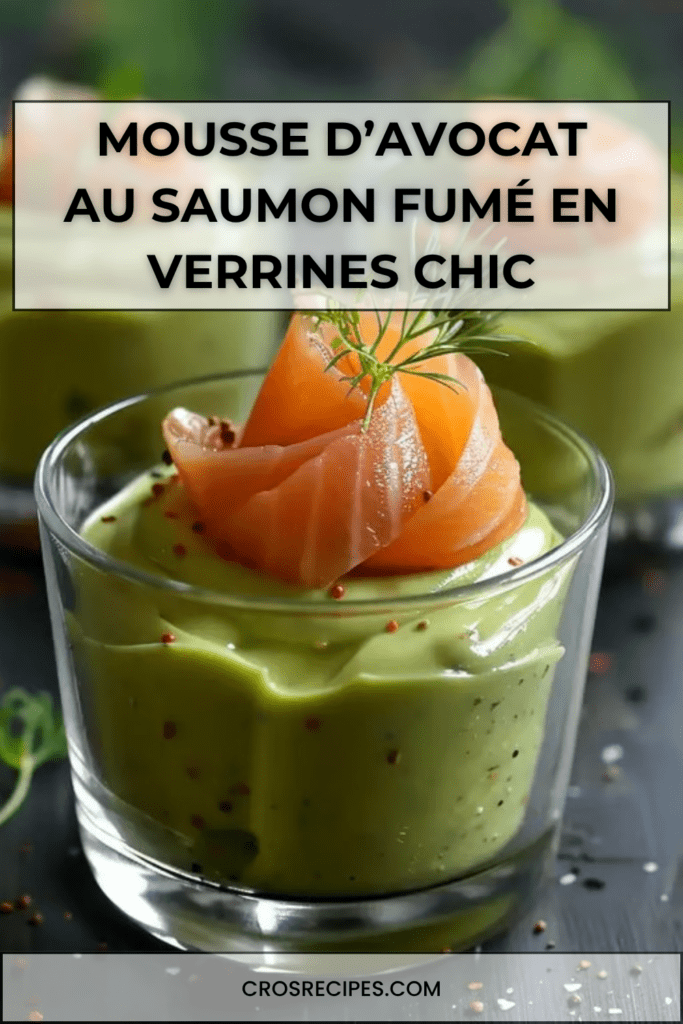 Verrines de mousse d’avocat au saumon fumé, garnies d’aneth frais, avec une texture onctueuse et une présentation élégante pour un apéritif raffiné.